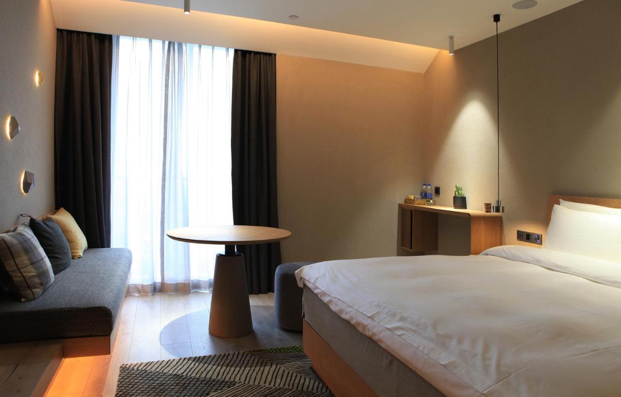 Ebo Hotel Hangzhou Wulin - 5 Mins Drive To The West Lake Exteriör bild